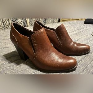 boc Brown Heel Bootie slip on  Sz 11 GUC